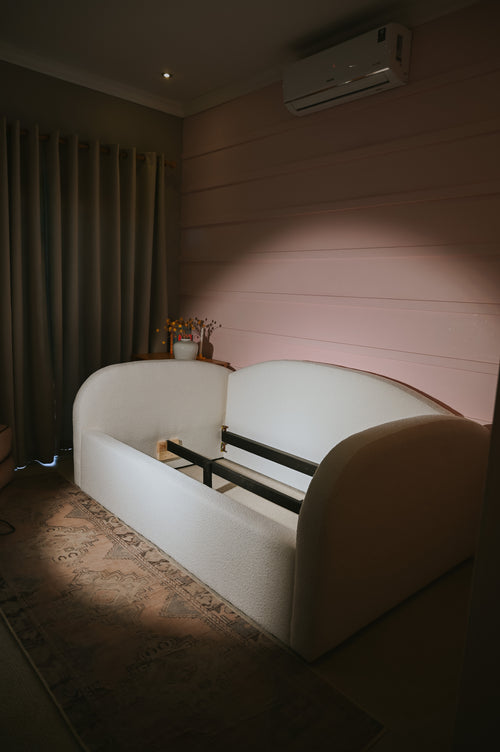 Noa Daybed with softly curved upholstered back