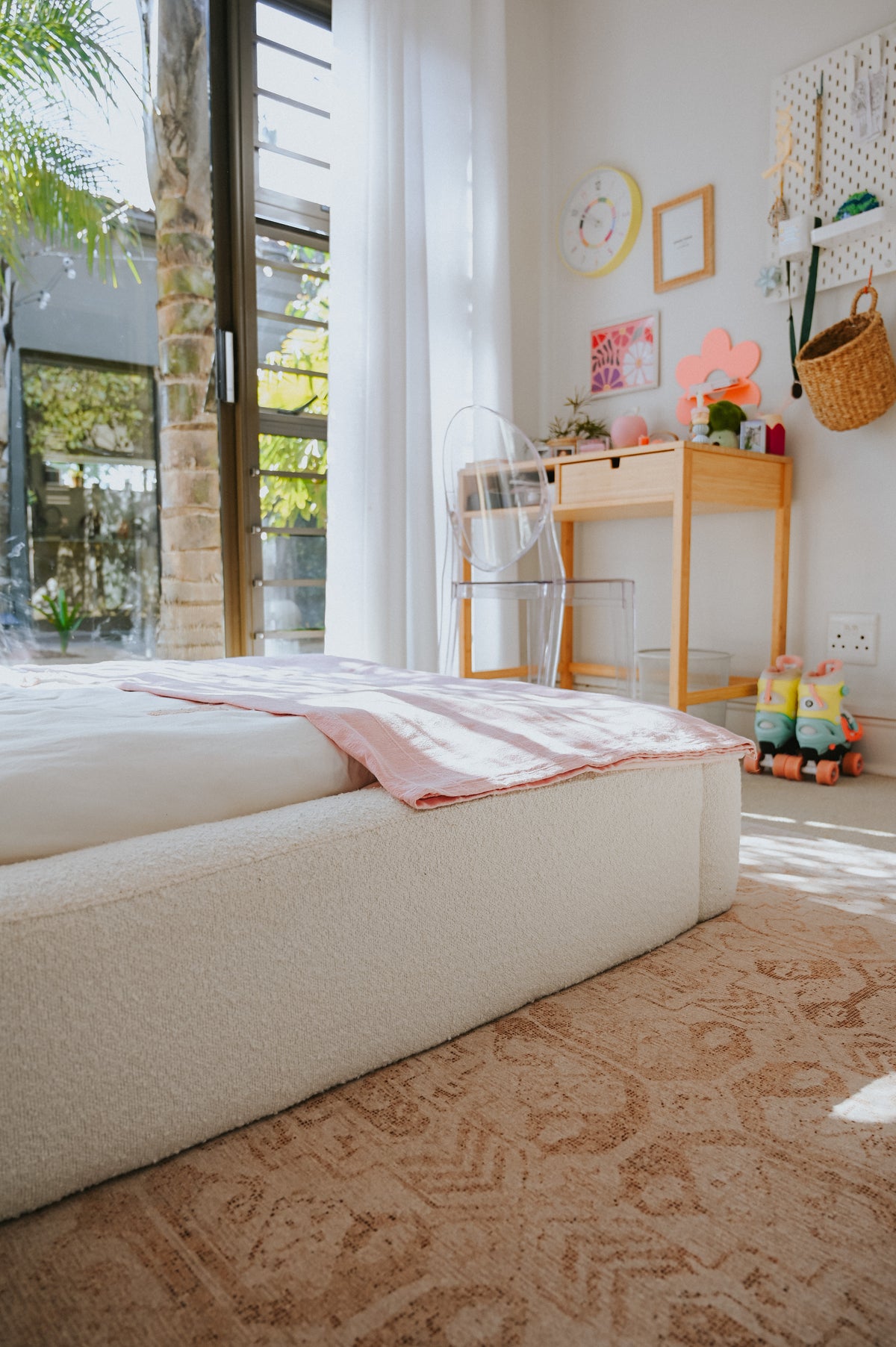 Neve Floorbed low upholstered bed frame